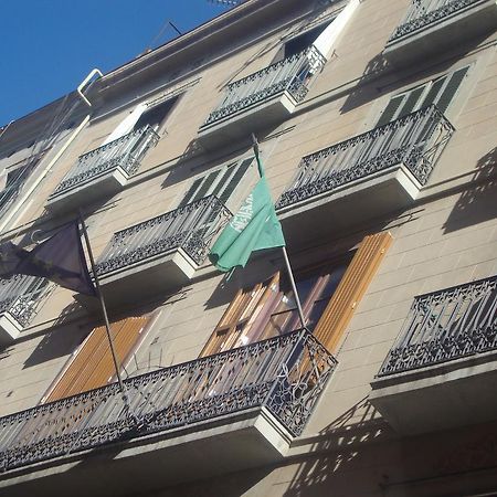 Hostel Turisol Барселона Экстерьер фото