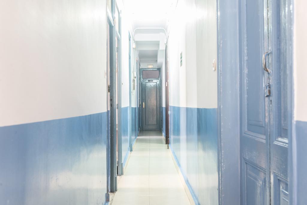 Hostel Turisol Барселона Экстерьер фото